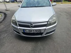Silber Gebraucht 2004 Opel Astra Elegance Limousine | 950 € (Guter Preis)