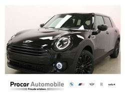 Schwarz (midnight black metallic) Gebraucht 2023 Mini One Clubman Classic Kombi | 30.670 €
