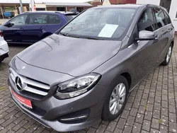 Grau Gebraucht 2015 Mercedes B180 Van / Kleinbus | 10.950 € (Superpreis)