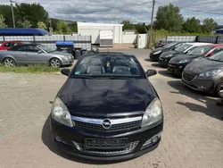 Saphirschwarz mi2 Gebraucht 2006 Opel Astra Cabriolet Cosmo Cabrio | 2.500 € (Guter Preis)