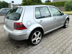 Grau Gebraucht 2003 VW Golf IV Limousine | 1.650 € (Guter Preis)