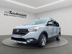 Silber Gebraucht 2019 Dacia Lodgy Stepway Van / Kleinbus | 11.990 € (Etwas zu teuer)