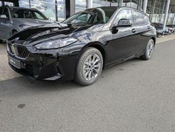 Schwarz Neu 2025 BMW 120 Kleinwagen | 32.497 € (Superpreis)