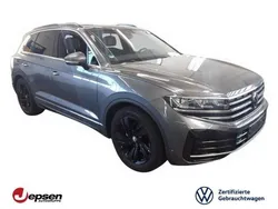 Siliziumgrau metallic Gebraucht 2023 VW Touareg Elegance SUV | 61.270 € (Superpreis)