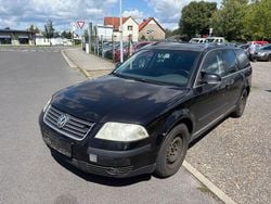 Schwarz Gebraucht 2004 VW Passat Comfortline Kombi | 990 € (Superpreis)