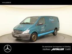 Aquagrün Gebraucht 2011 Mercedes Vito Van / Kleinbus | 5.899 € (Guter Preis)