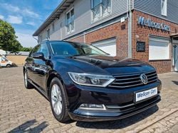 Schwarz Gebraucht 2015 VW Passat Comfortline Kombi | 10.850 € (Fairer Preis)
