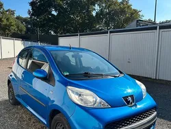 Blau Gebraucht 2011 Peugeot 107 Kleinwagen | 1.999 € (Fairer Preis)