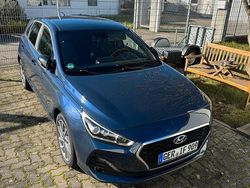 Blau Gebraucht 2018 Hyundai i30 Passion Plus Limousine | 12.680 € (Fairer Preis)
