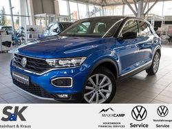 Ravennablau metallic/schwarz bl (metallic) Gebraucht 2020 VW T-Roc Sportline SUV | 21.390 € (Fairer Preis)