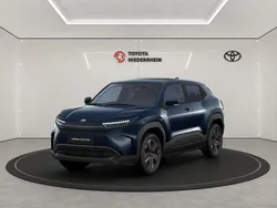 Blau Neu 2025 Toyota Urban Cruiser SUV | 30.970 €