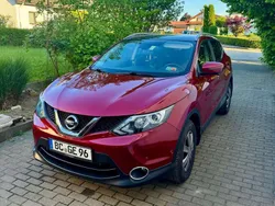 Rot Gebraucht 2016 Nissan Qashqai S SUV | 13.500 € (Fairer Preis)