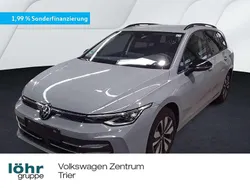 Mondsteingrau Gebraucht 2024 VW Golf VIII Goal Kombi | 32.280 € (Superpreis)