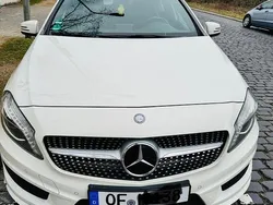 Weiß Gebraucht 2015 Mercedes A200 AMG line Limousine | 14.500 € (Fairer Preis)