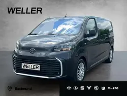 Titanium grey metallic (grau) Neu 2025 Toyota Proace Comfort Van | 42.790 €