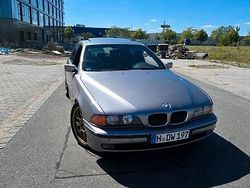 Silber Gebraucht 1997 BMW 523 Limousine | 1.200 € (Superpreis)