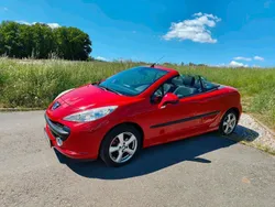 Rot Gebraucht 2007 Peugeot 207 CC Filou Cabrio | 4.444 € (Teuer)