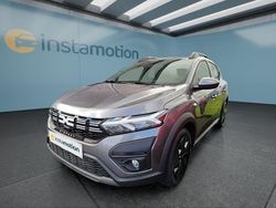 Grau Gebraucht 2025 Dacia Sandero Stepway Kleinwagen | 20.199 € (Etwas zu teuer)
