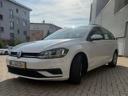 Weiß Gebraucht 2017 VW Golf VII Trendline Kombi | 6.500 € (Fairer Preis)