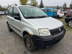 Silber Gebraucht 2008 Fiat Panda 4x4 Trekking Kleinwagen | 890 €