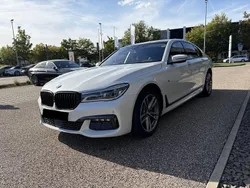 Weiß Gebraucht 2016 BMW 750 M Sport Limousine | 28.990 € (Fairer Preis)