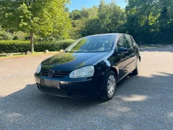 Schwarz Gebraucht 2005 VW Golf V Limousine | 1.500 € (Superpreis)