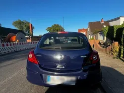 Blau Gebraucht 2009 Opel Corsa Kleinwagen | 3.000 € (Fairer Preis)
