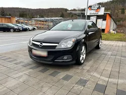 Schwarz Gebraucht 2007 Opel Astra Cabriolet Cosmo Cabrio | 2.300 € (Guter Preis)