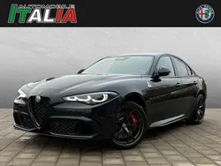 Schwarz (nero alfa) Neu 2025 Alfa Romeo Giulia Quadrifoglio Limousine | 88.990 € (Fairer Preis)