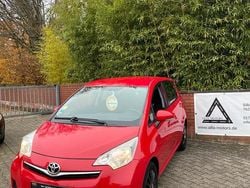 Super red v Gebraucht 2013 Toyota Verso-S Cool Van / Kleinbus | 5.950 € (Fairer Preis)