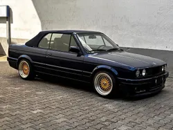 Blau Gebraucht 1992 BMW 325 Cabriolet Cabrio | 18.900 €