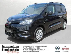 Schwarz Gebraucht 2023 Toyota Proace Verso Team Kombi | 25.990 € (Fairer Preis)