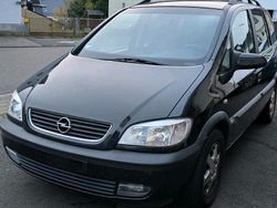 Schwarz Gebraucht 2000 Opel Zafira Van / Kleinbus | 2.500 € (Etwas zu teuer)
