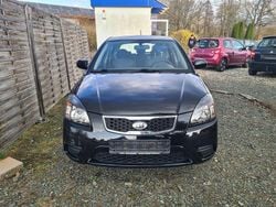 Schwarz Gebraucht 2011 Kia Rio Limousine | 2.650 € (Fairer Preis)