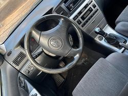 Blau Gebraucht 2004 Toyota Corolla Kombi | 2.100 €