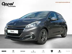 Grau Gebraucht 2018 Peugeot 208 Allure Kleinwagen | 12.490 € (Etwas zu teuer)