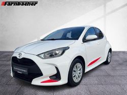 Schneeweis Gebraucht 2021 Toyota Yaris Comfort Limousine | 13.690 € (Fairer Preis)