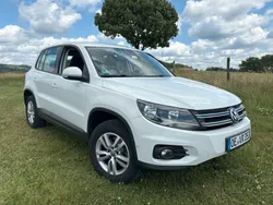 Weiß Gebraucht 2012 VW Tiguan Track & Field SUV | 9.999 € (Fairer Preis)