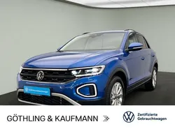 Ravennablau metallic Gebraucht 2024 VW T-Roc Life SUV | 24.480 € (Superpreis)