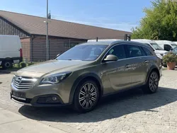 Gruen Gebraucht 2014 Opel Insignia Kombi | 5.950 € (Guter Preis)