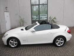 Weiß Gebraucht 2009 Mercedes SLK200 Cabrio | 9.850 € (Fairer Preis)