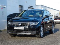 Schwarz Gebraucht 2023 VW Tiguan Elegance SUV | 31.435 € (Fairer Preis)