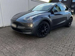 Grau Gebraucht 2021 Tesla Model Y Long Range AWD SUV | 37.499 € (Fairer Preis)