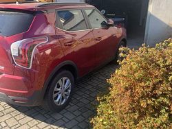 Rot Gebraucht 2019 Ssangyong (KGM) Tivoli Quartz SUV | 14.000 € (Fairer Preis)
