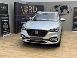 Medal silver metallic (metallic) Gebraucht 2022 MG EHS Luxury SUV | 21.489 € (Fairer Preis)