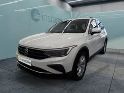 Weiß Gebraucht 2024 VW Tiguan Life SUV | 30.427 € (Fairer Preis)