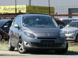 Grau metallic Gebraucht 2009 Renault Scénic III Dynamique Van / Kleinbus | 2.699 € (Teuer)
