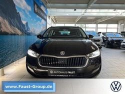 Schwarz perleffekt Gebraucht 2022 Skoda Octavia Clever Kombi | 19.950 € (Guter Preis)