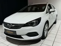 Weiß Gebraucht 2021 Opel Astra Edition Kombi | 12.900 € (Guter Preis)