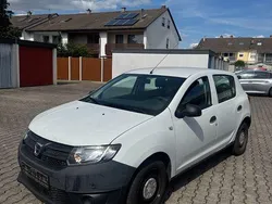 Weiß Gebraucht 2012 Dacia Sandero Essentiel Kleinwagen | 2.490 € (Superpreis)